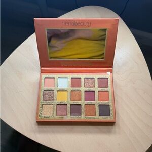 Tempting Eyeshadow Palette - 15 color Gold and Orange